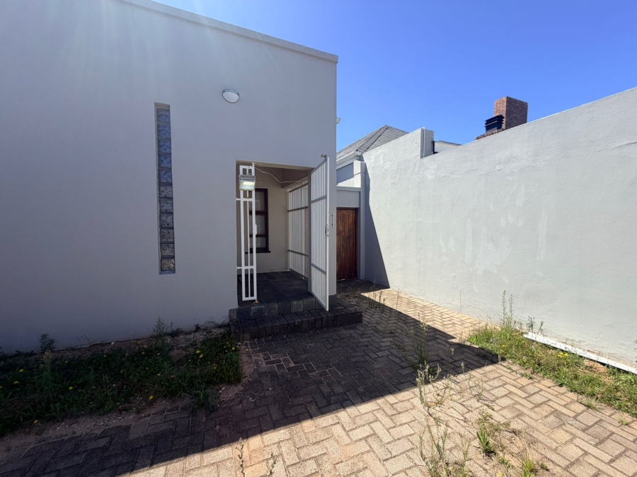 To Let 3 Bedroom Property for Rent in Mill Park Eastern Cape